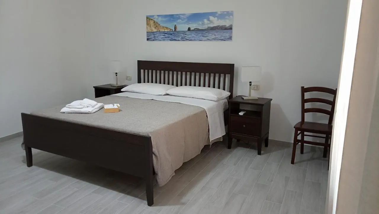 דירה ליפארי Holiday Home Tarinuzza