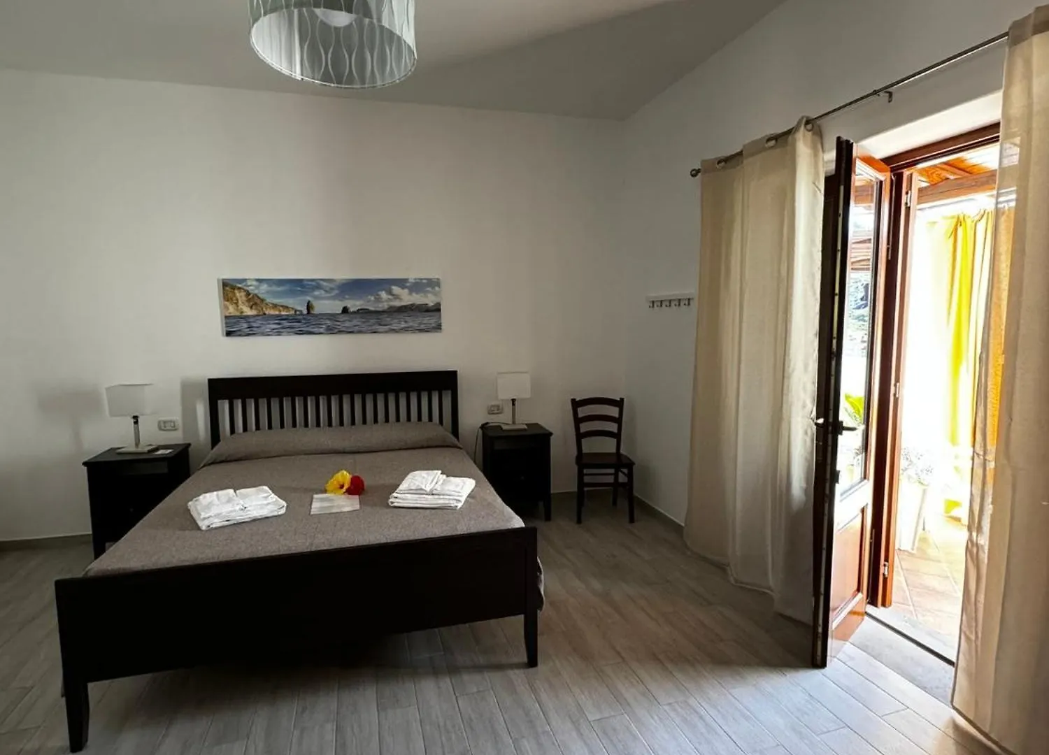 דירה ליפארי Holiday Home Tarinuzza