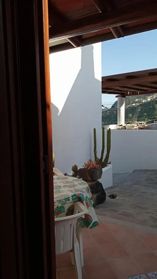 Holiday Home Tarinuzza Città di Lipari 0*,  Italia